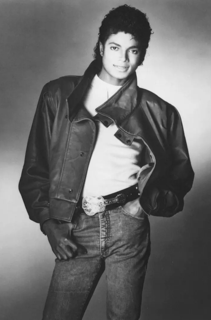 Michael Jackson — Michael Jackson 1983 (cropped)
