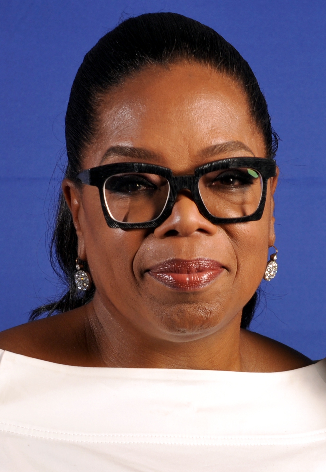 WHITNEY HOUSTON'S HAIRSTYLIST TORCHES OPRAH WINFREY OVER DRUG CLAIMS: 'SHE'S GOT a Lot of NERVE'